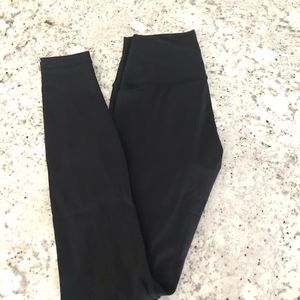 COPY - Lululemon Wunder Unders